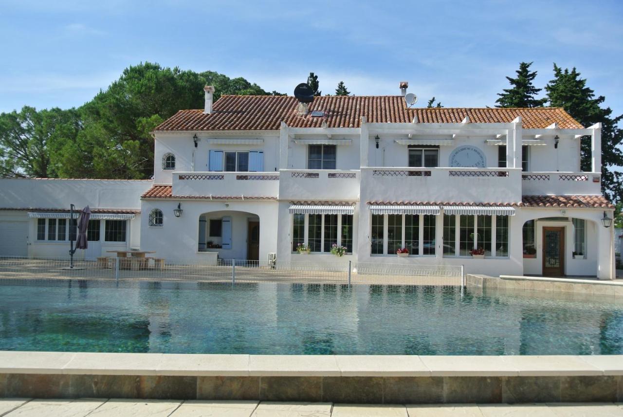 Grand Tamaris Hosting Bed & Breakfast Arles Exterior foto